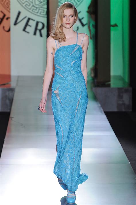 abiti da sera versace 2012|Versace Fall 2012 Couture Runway .